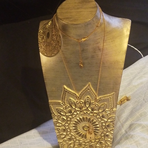 Beautiful MICHAEL KORS chain w lock pendant - Picture 3 of 4